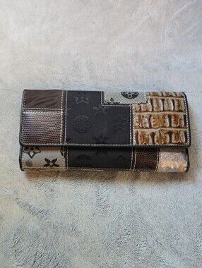 Patchwork Textured Long Wallet in Brown and Black Tones